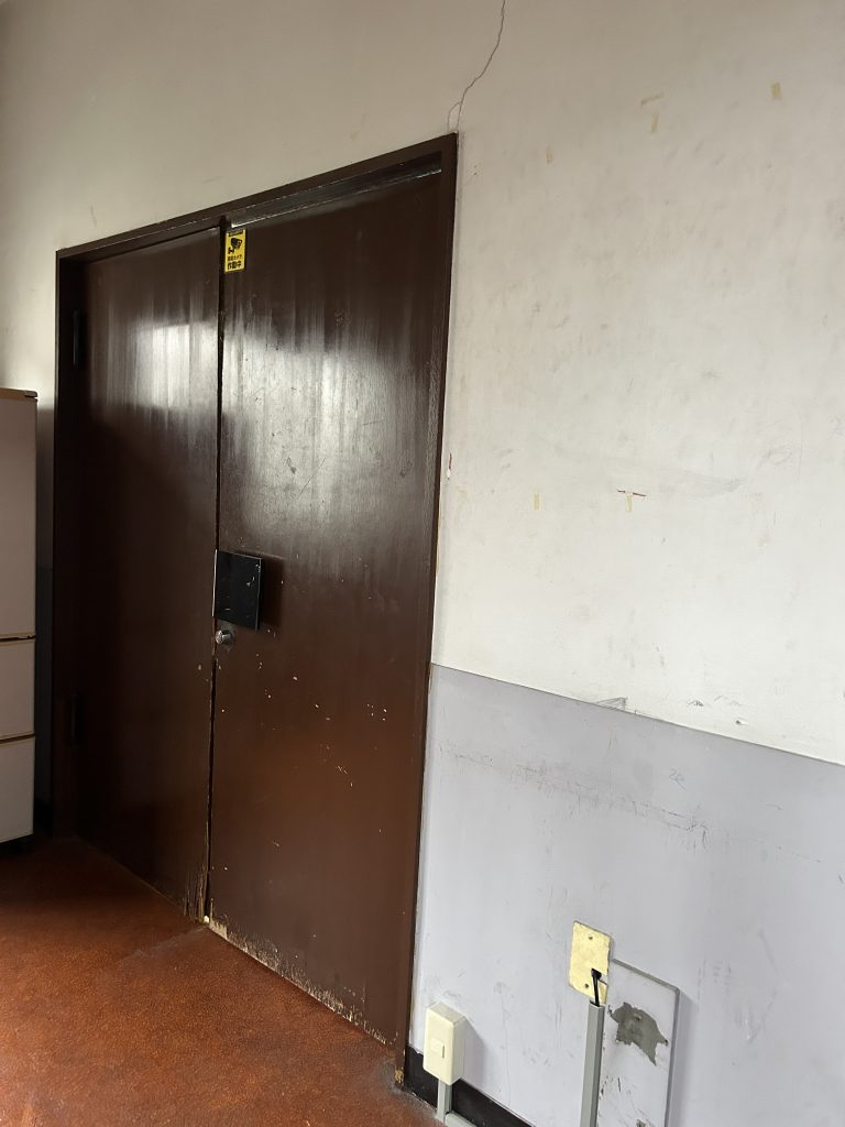 レッスン会場入り口の写真